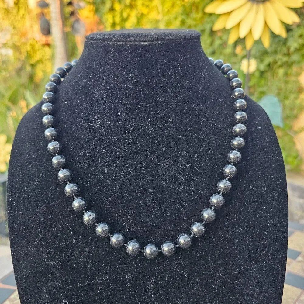 Vintage Mid-Century Black Faux Pearl Necklace